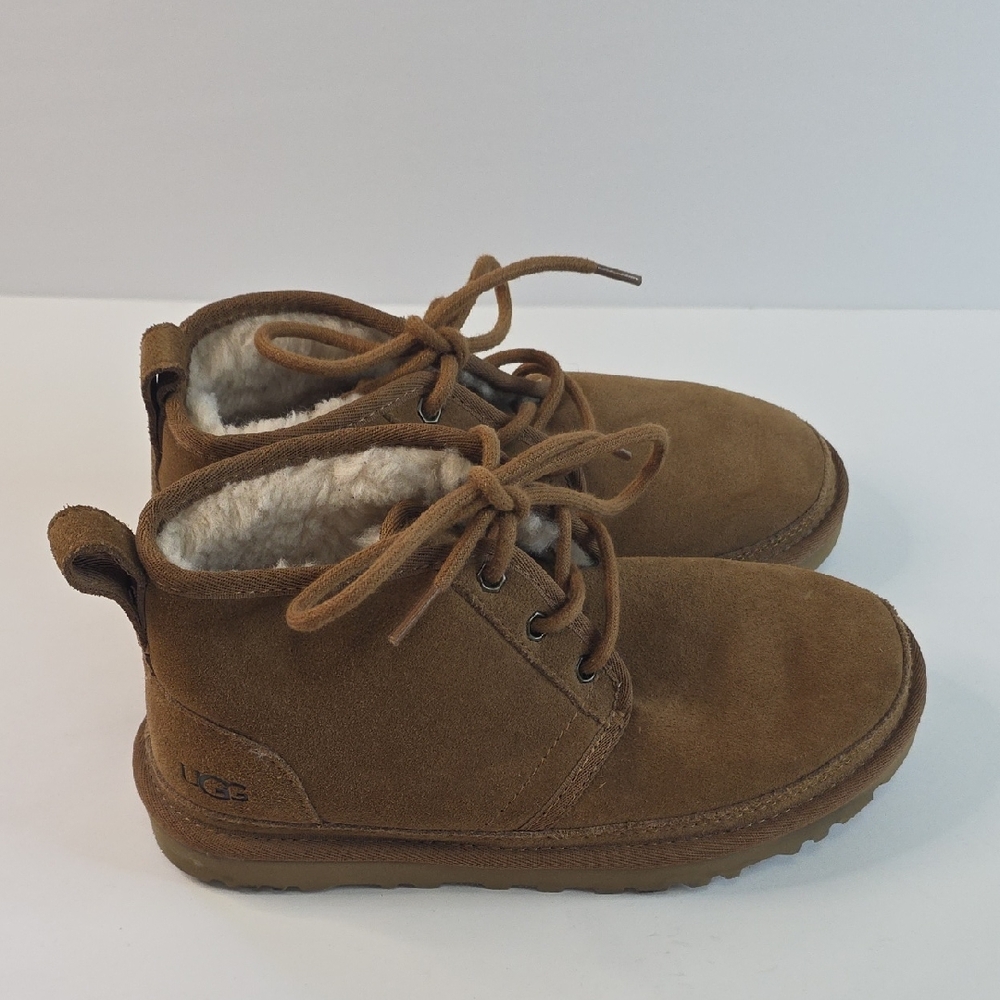 UGG Women's Iconic Neumel Chestnut Chukka Boots Shoes 1094269 Size 6